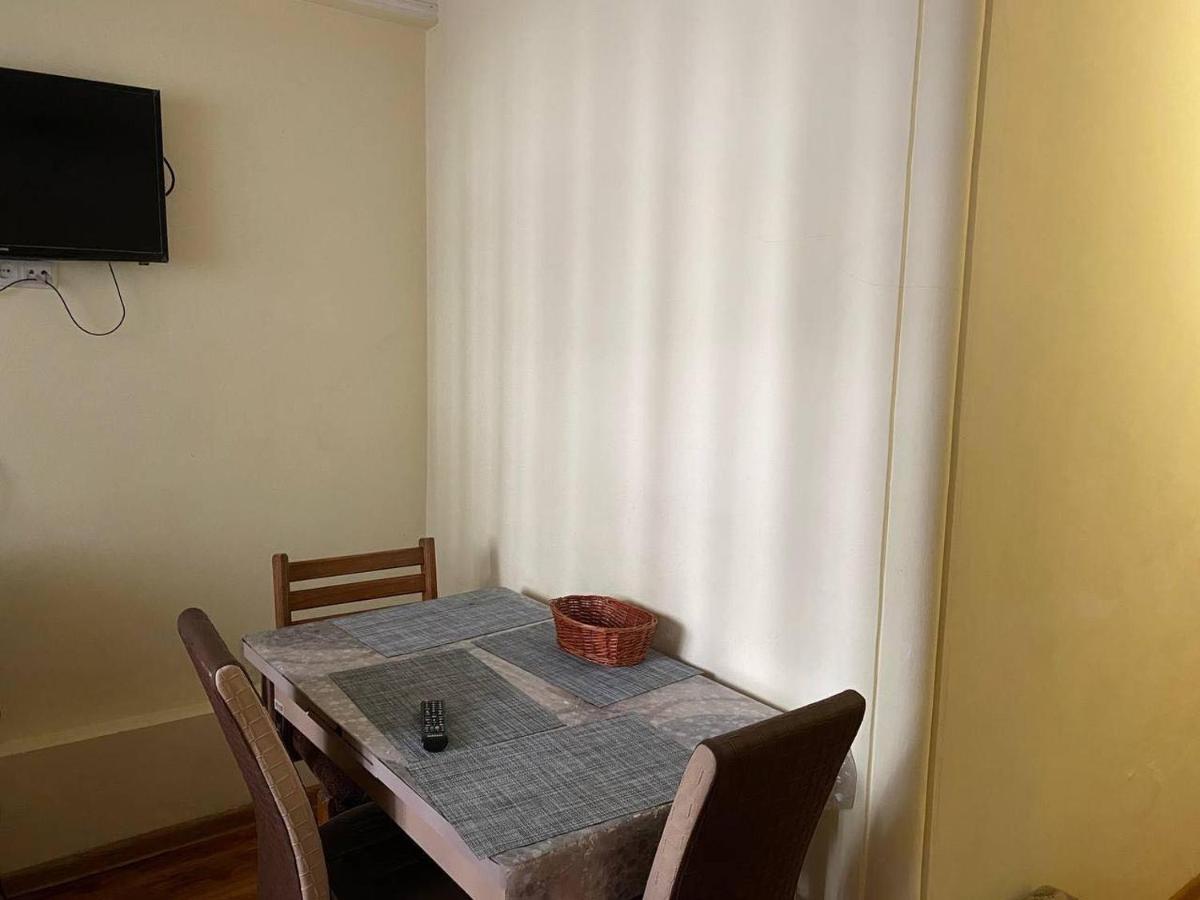 House At Ortachala Leilighet Tbilisi Eksteriør bilde