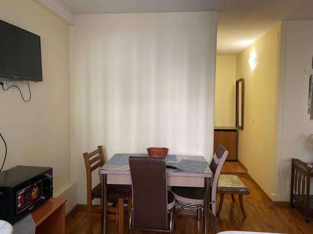House At Ortachala Leilighet Tbilisi Eksteriør bilde